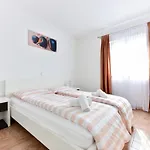 Apartamento Visnjik